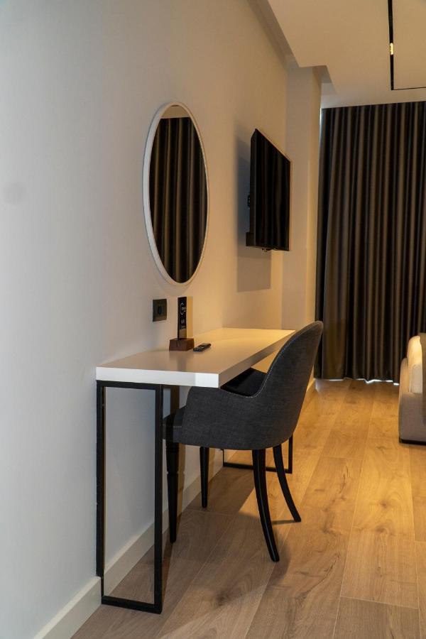 Center Hotel Saranda Dış mekan fotoğraf